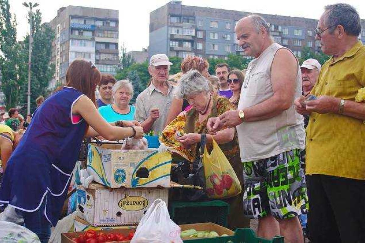Луганские предприниматели бунтуют: "власть" "ЛНР" душит рынок налогами Луганские предприниматели бунтуют: "власть" "ЛНР" душит рынок налогами