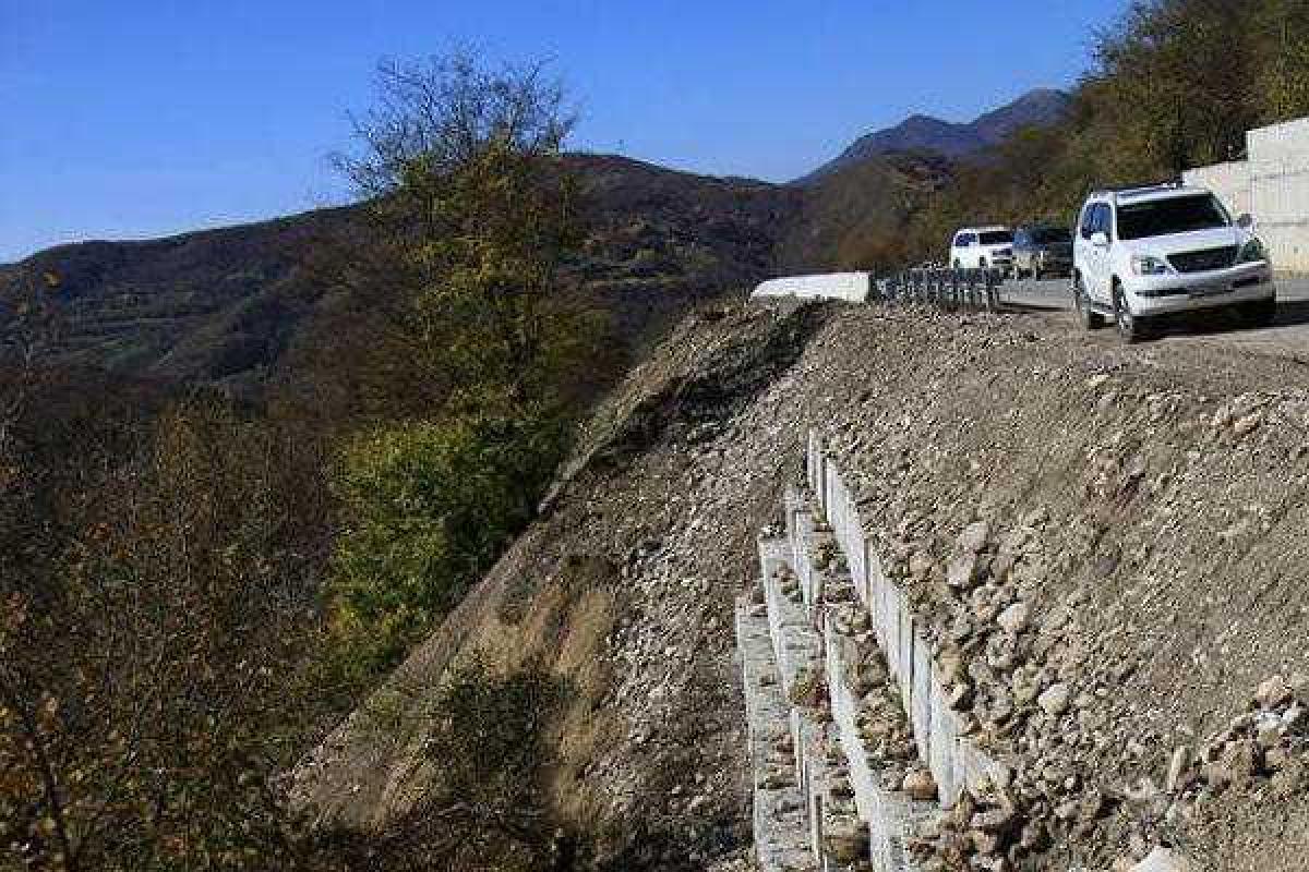 Автобус с офицерами РФ рухнул в пропасть: есть погибшие Автобус с офицерами РФ рухнул в пропасть: есть погибшие