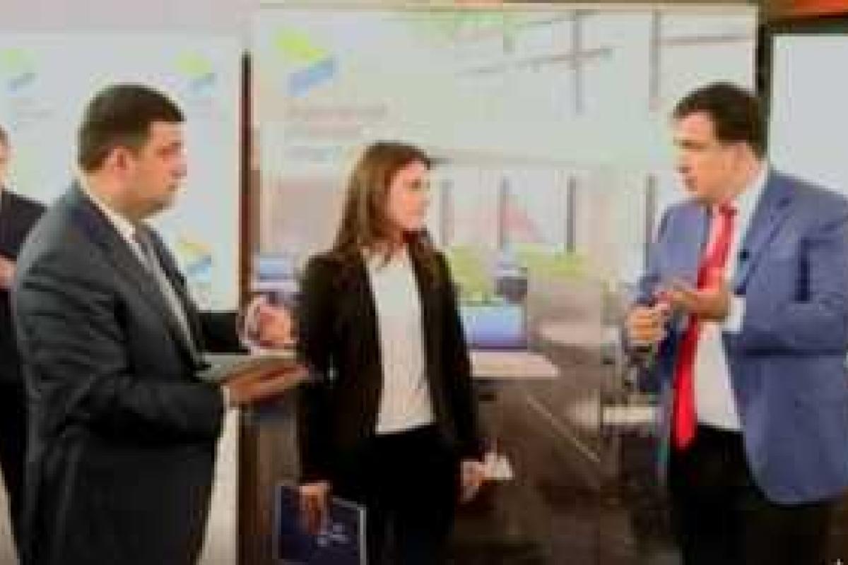 Гройсман поставил на место Насирова и аннулировал все выговоры Марушевской