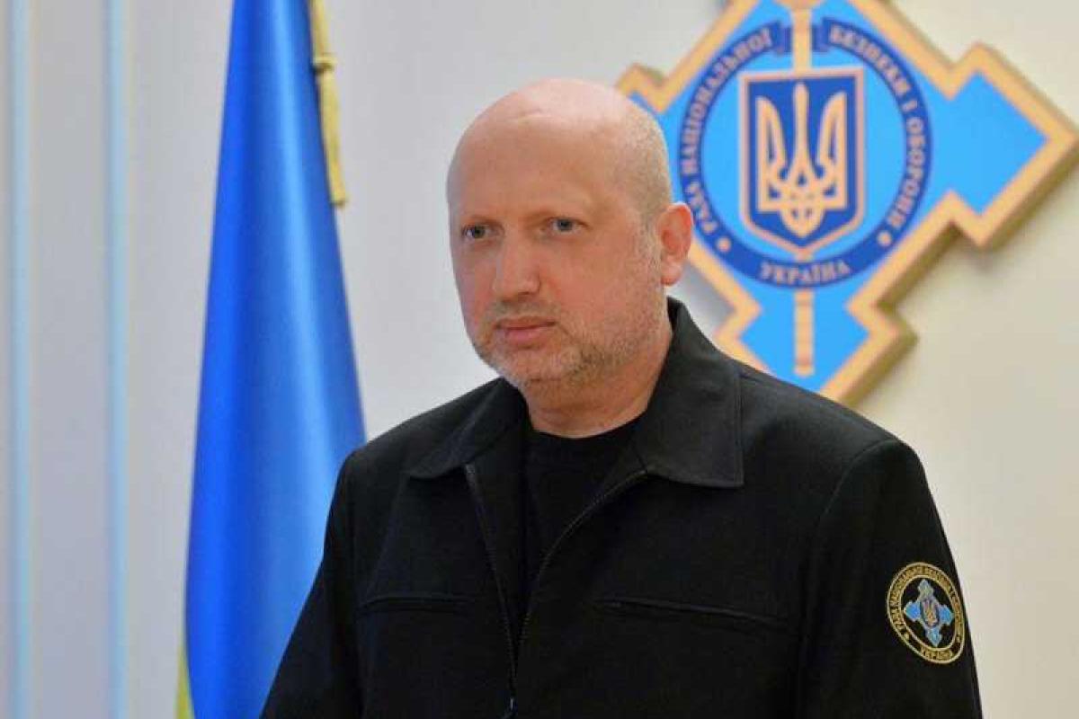 "Террористам нас не запугать": Турчинов прокомментировал нападение на его жену "Террористам нас не запугать": Турчинов прокомментировал нападение на его жену