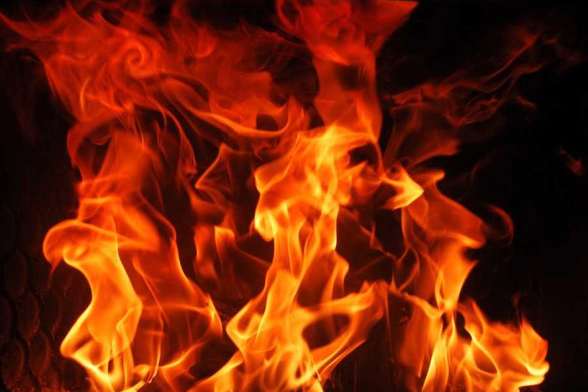 3 человека погибли на пожаре в Днепропетровской области 3 человека погибли на пожаре в Днепропетровской области
