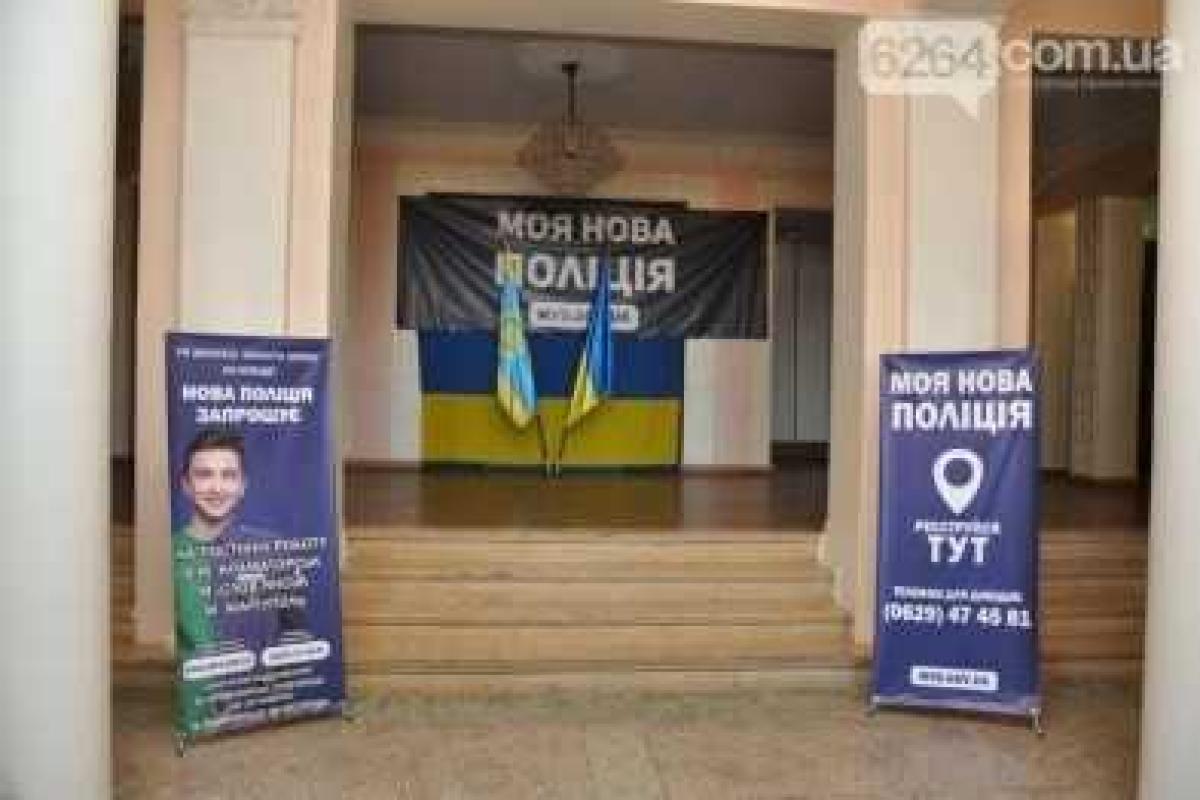 В Краматорске ждут Порошенко: с метлами и военной техникой