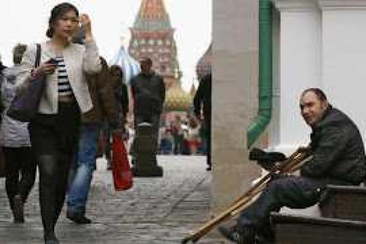 Все больше россиян осознают, в какую дыру погружается их страна, — соцопрос