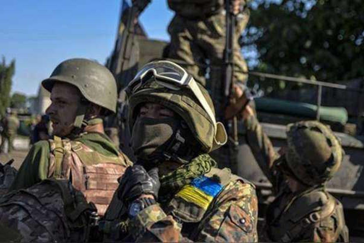 На Луганщине подорвались украинские военные на растяжке: один погиб На Луганщине подорвались украинские военные на растяжке: один погиб