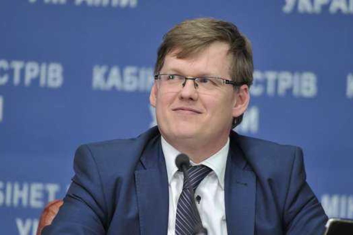 В сети высмеяли вице-премьера Розенко, которого подвела деталь одежды