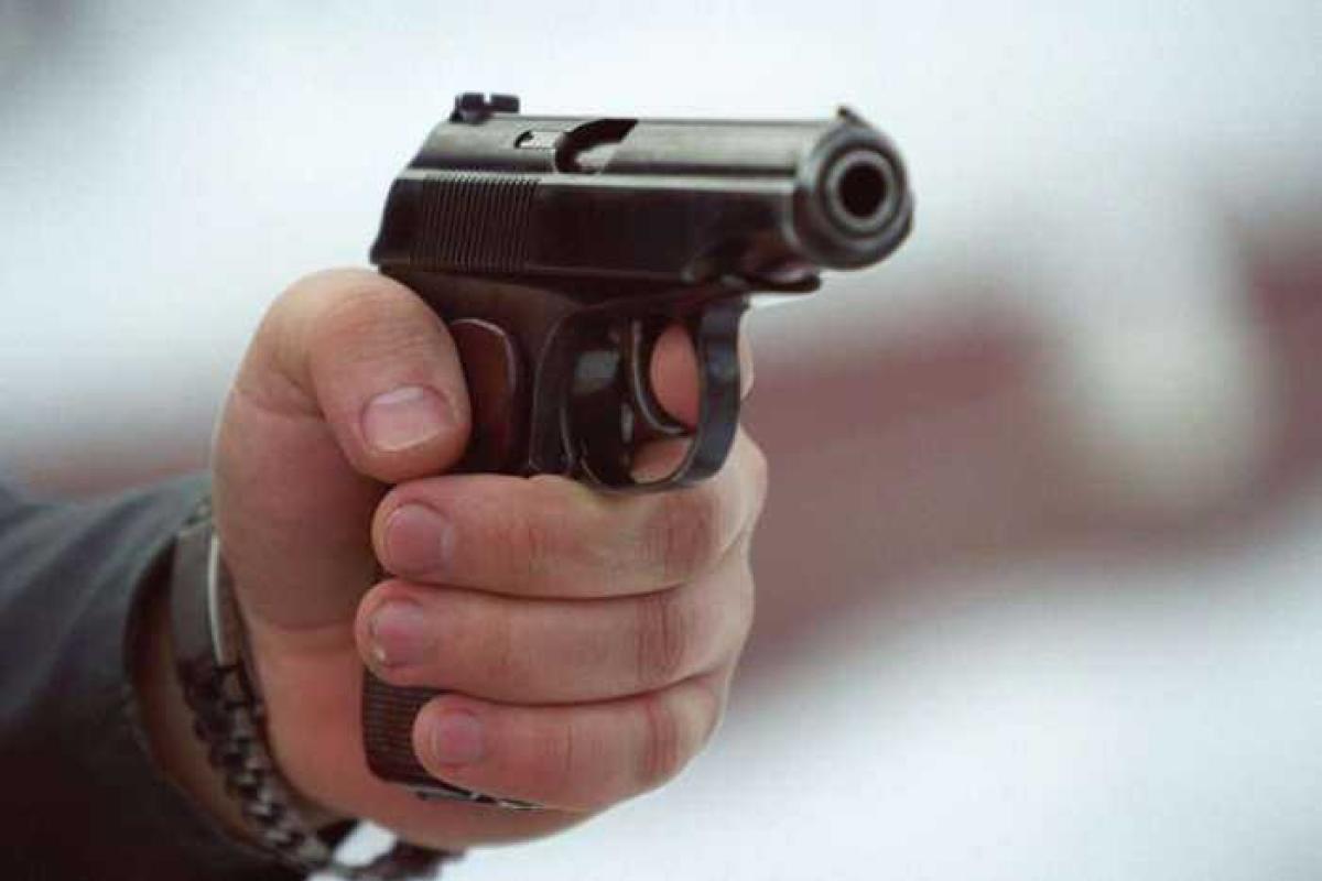 Драка со стрельбой в баре Одессы: ранен полицейский Драка со стрельбой в баре Одессы: ранен полицейский