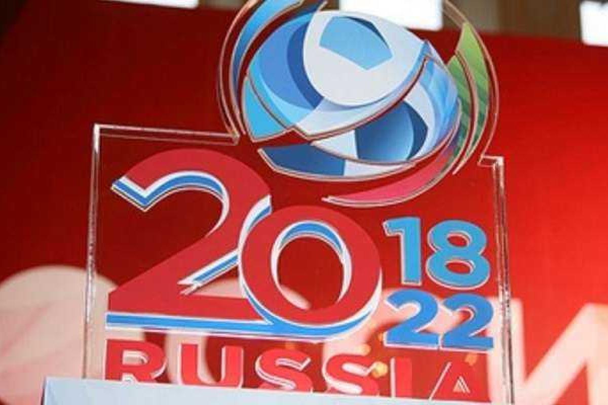 Украинские депутаты предложат ФИФА исключить Россию из организации и отобрать у нее ЧМ-2018 Украинские депутаты предложат ФИФА исключить Россию из организации и отобрать у нее ЧМ-2018