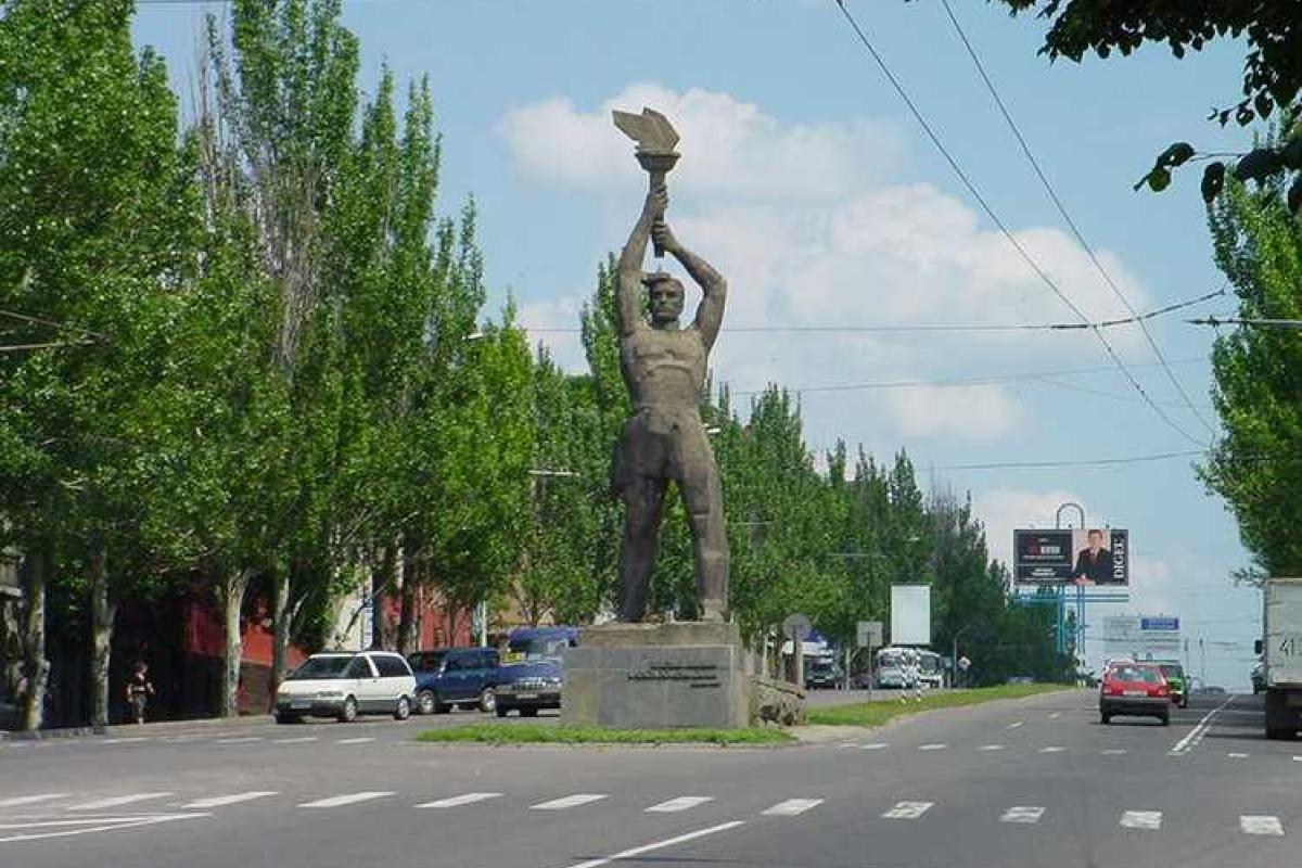 За покупку квартиры в Луганске можно "загреметь" "на подвал" За покупку квартиры в Луганске можно "загреметь" "на подвал"