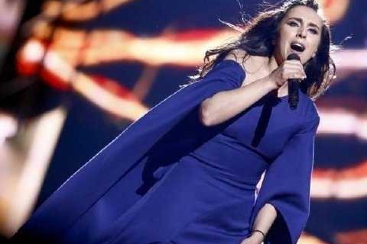 Джамала продемонстрировала свой наряд для "Евровидения" Джамала продемонстрировала свой наряд для "Евровидения"