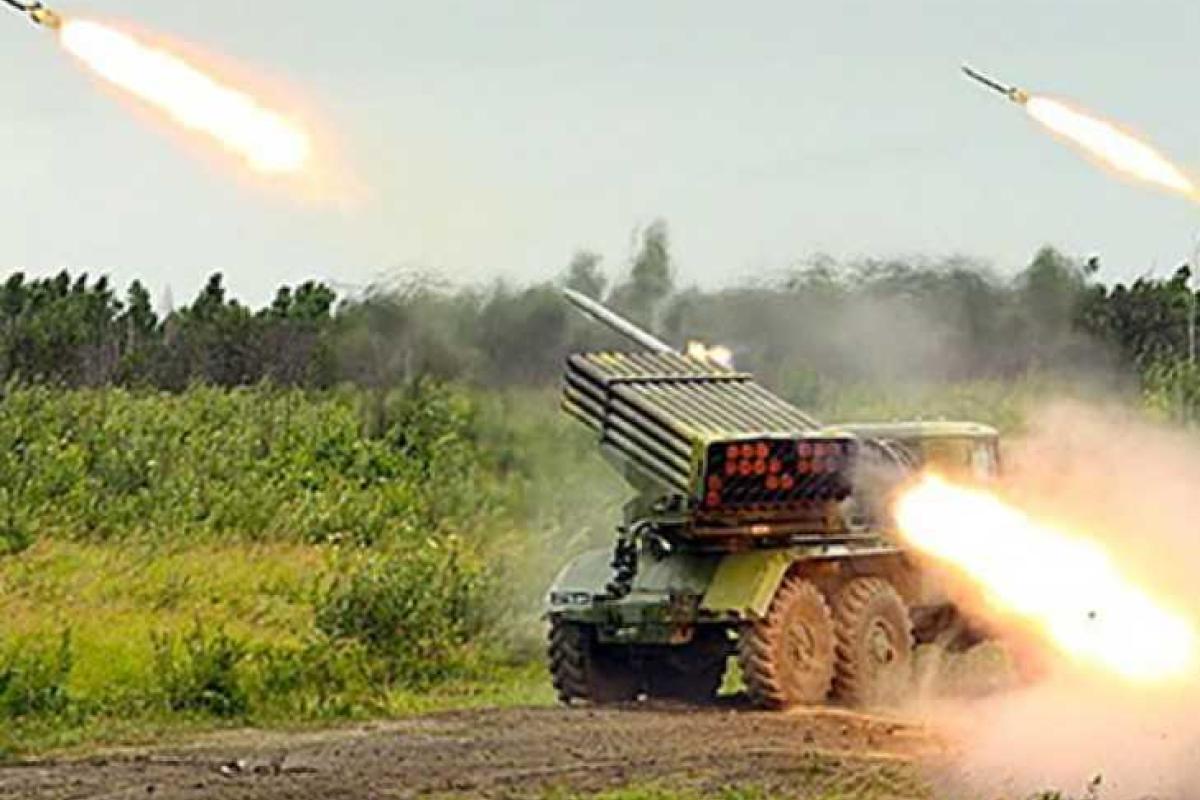 Донецкие боевики получили 115 ящиков боеприпасов для РСЗО "Град" Донецкие боевики получили 115 ящиков боеприпасов для РСЗО "Град"