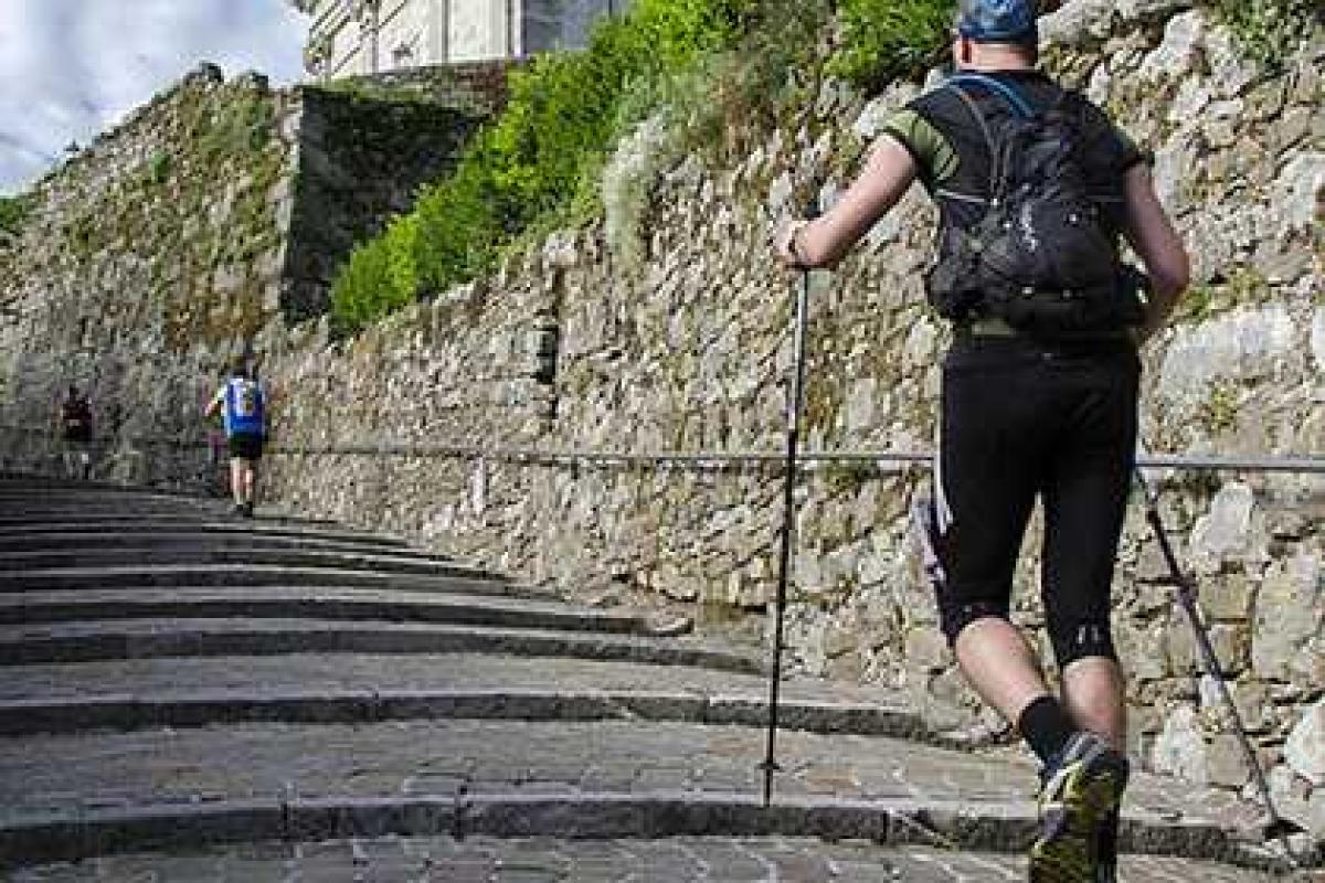 В Италии участник горного марафона погиб от удара молнии