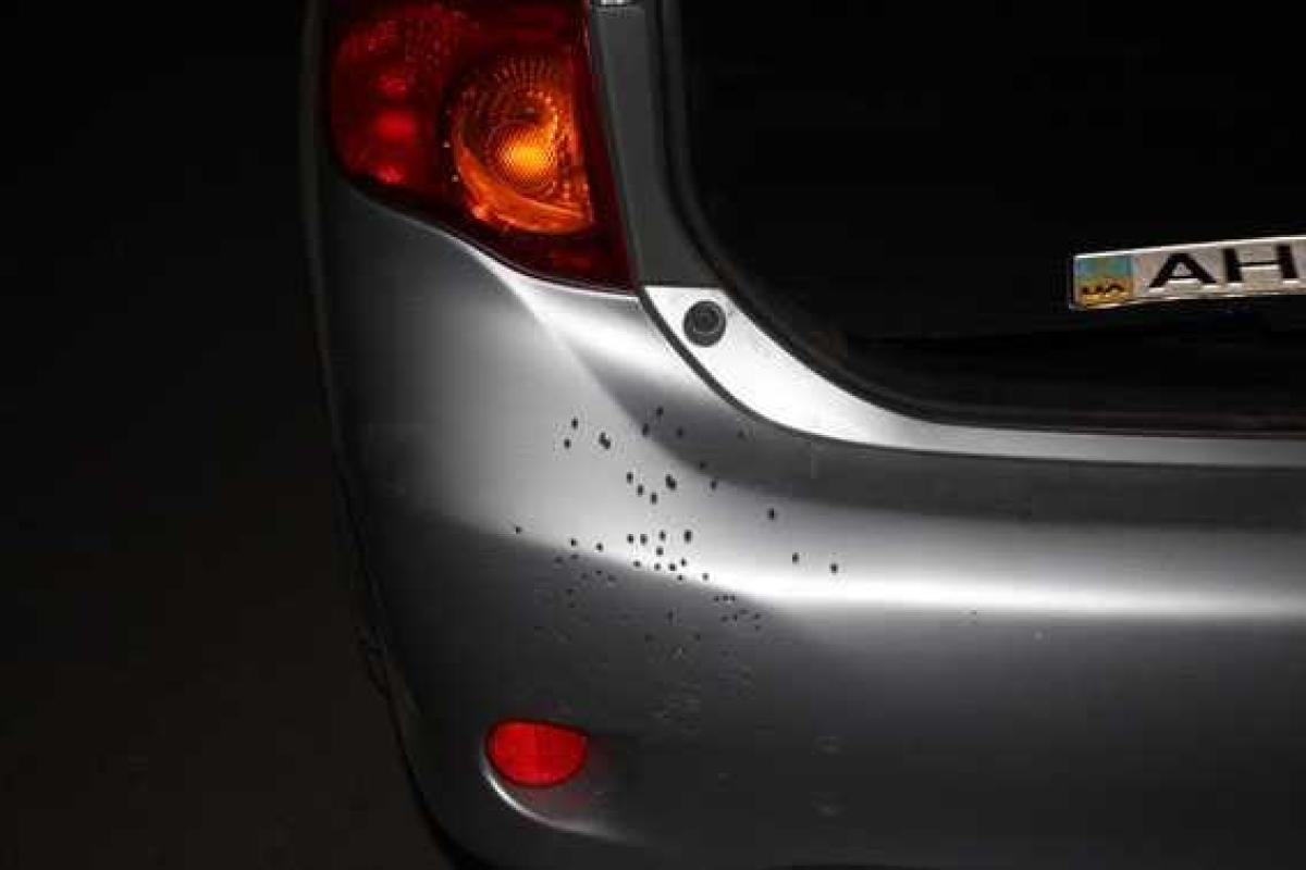 В Славянске разыскивают мужчину, которые едва не убил семейную пару и их внуков В Славянске разыскивают мужчину, которые едва не убил семейную пару и их внуков