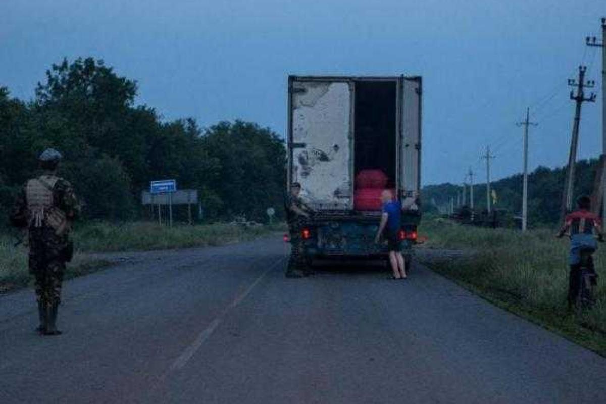 На Россию ушел "груз 200": с Донбасса на родину отправились два десятка мертвых "отпускников" На Россию ушел "груз 200": с Донбасса на родину отправились два десятка мертвых "отпускников"