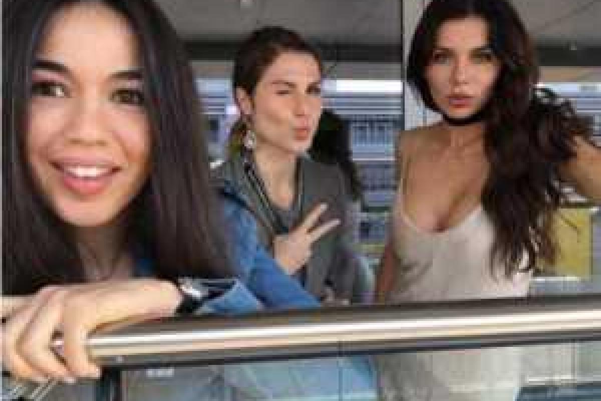 Анна Седокова порадовала поклонников новым селфи Анна Седокова порадовала поклонников новым селфи