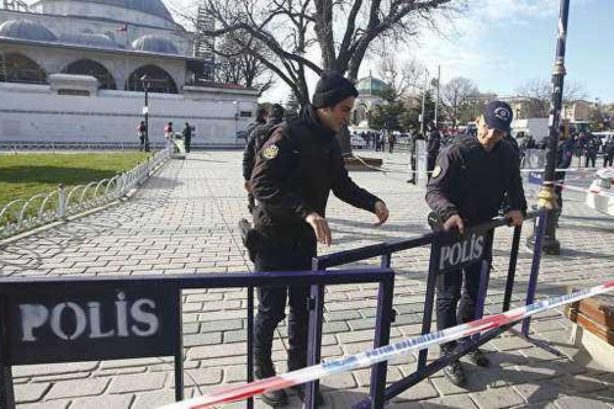 Очередной теракт в Турции: более 20 раненых