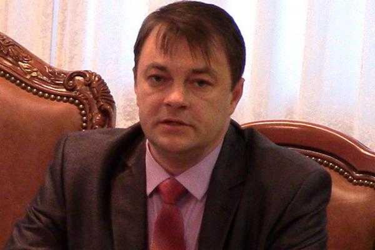"Глава администрации" Захарченко доставлен в больницу с огнестрельным ранением - соцсети "Глава администрации" Захарченко доставлен в больницу с огнестрельным ранением - соцсети