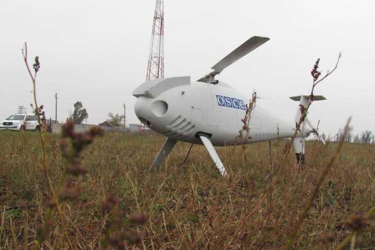 Беспилотник ОБСЕ снял две стреляющие САУ на подконтрольной «ДНР» территории