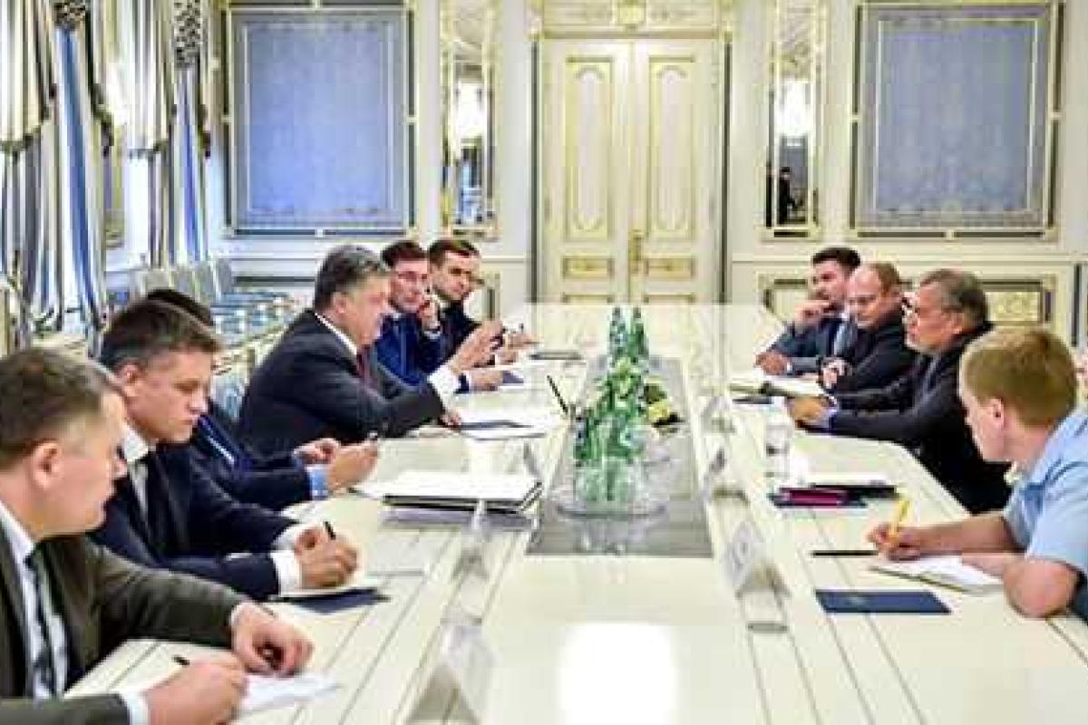 Порошенко: International Transparency поможет вернуть награбленное режимом Януковича в Украину