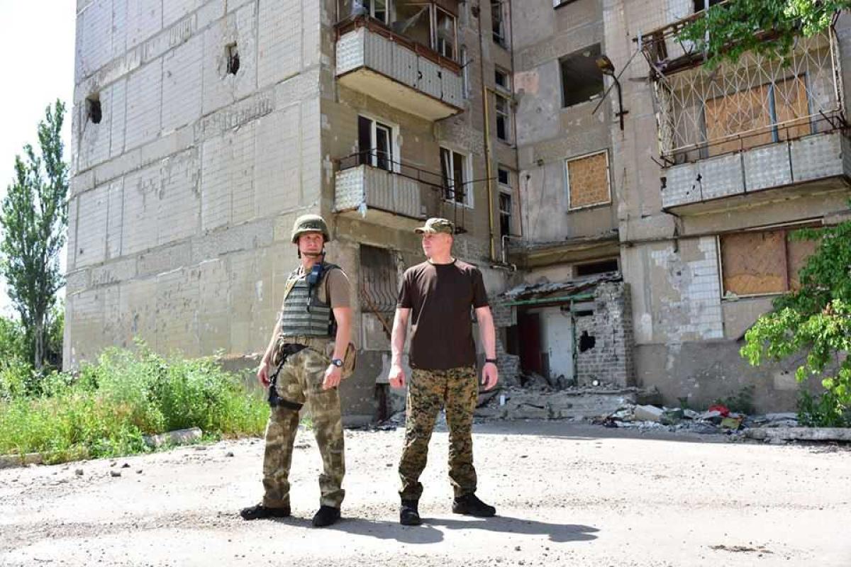 Аброськин о Красногоровке: Предприятия не работают, люди живут за счет гуманитарной помощи Аброськин о Красногоровке: Предприятия не работают, люди живут за счет гуманитарной помощи