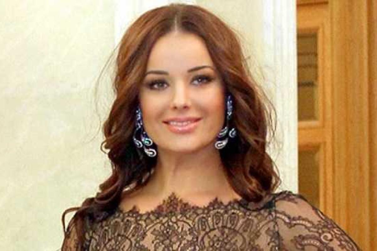 Оксана Федорова поразила фанатов своей фигурой