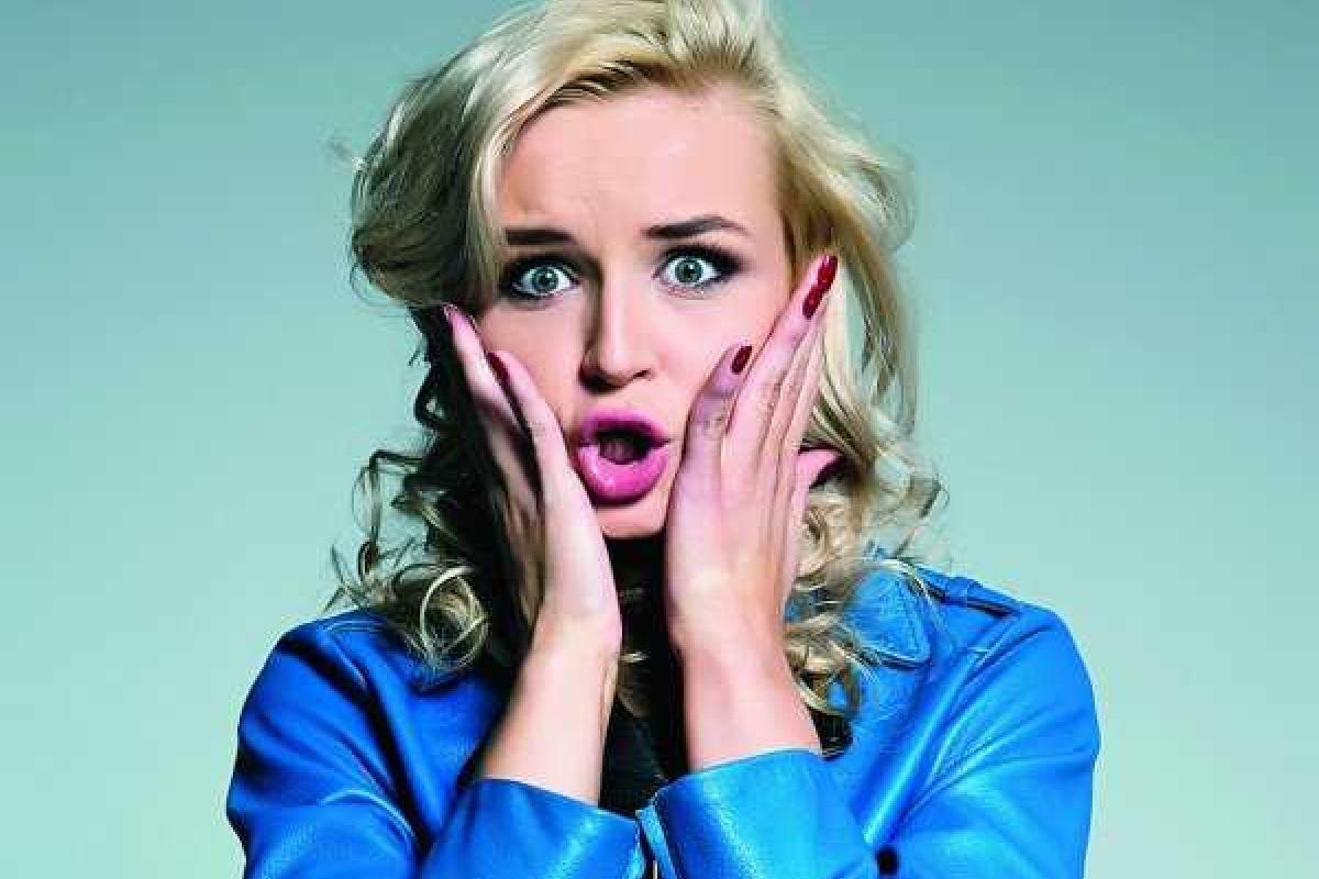 Полина Гагарина смутила поклонников откровенным пляжным снимком