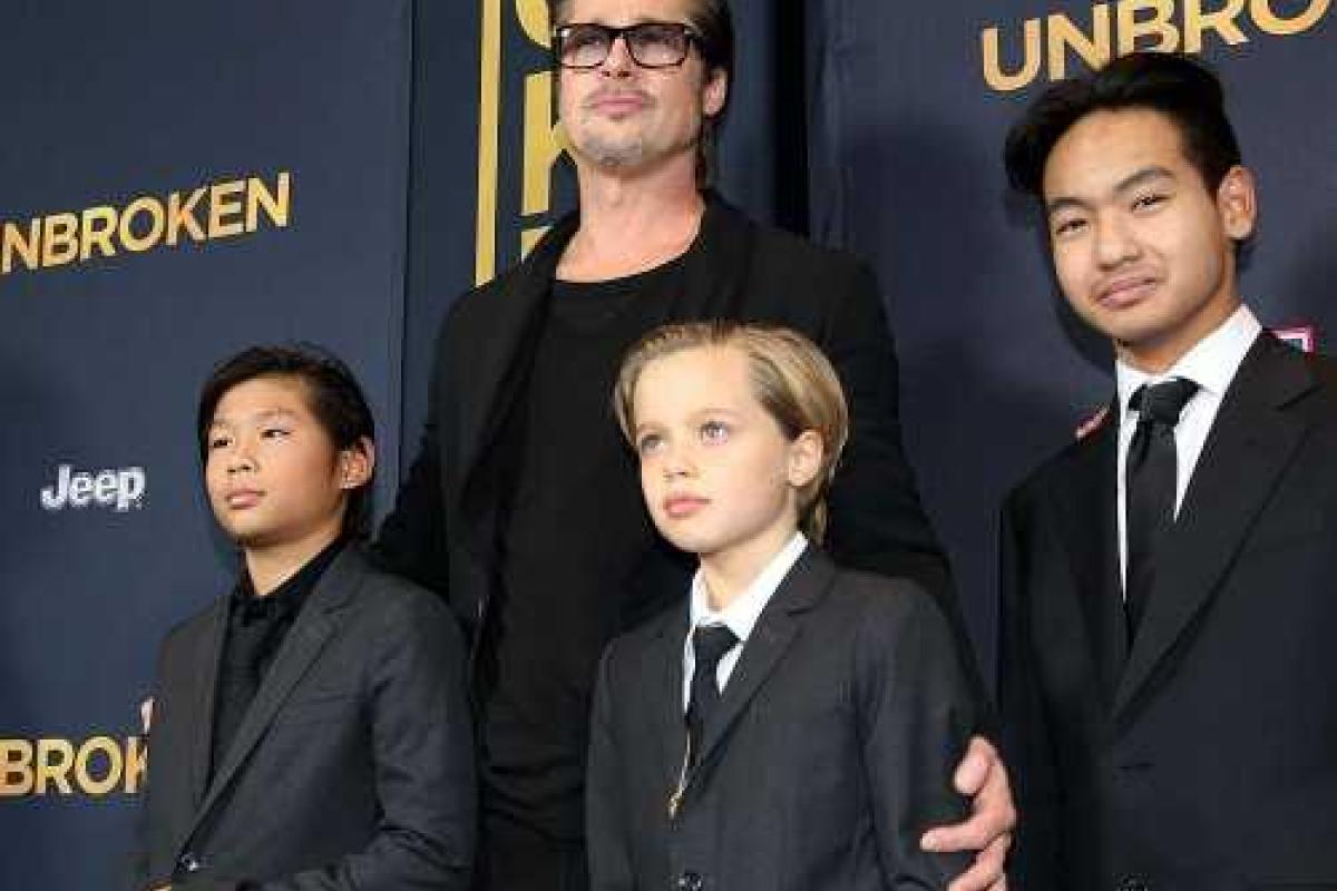 Дочь Питта и Джоли становится все больше похожа на мальчика Дочь Питта и Джоли становится все больше похожа на мальчика