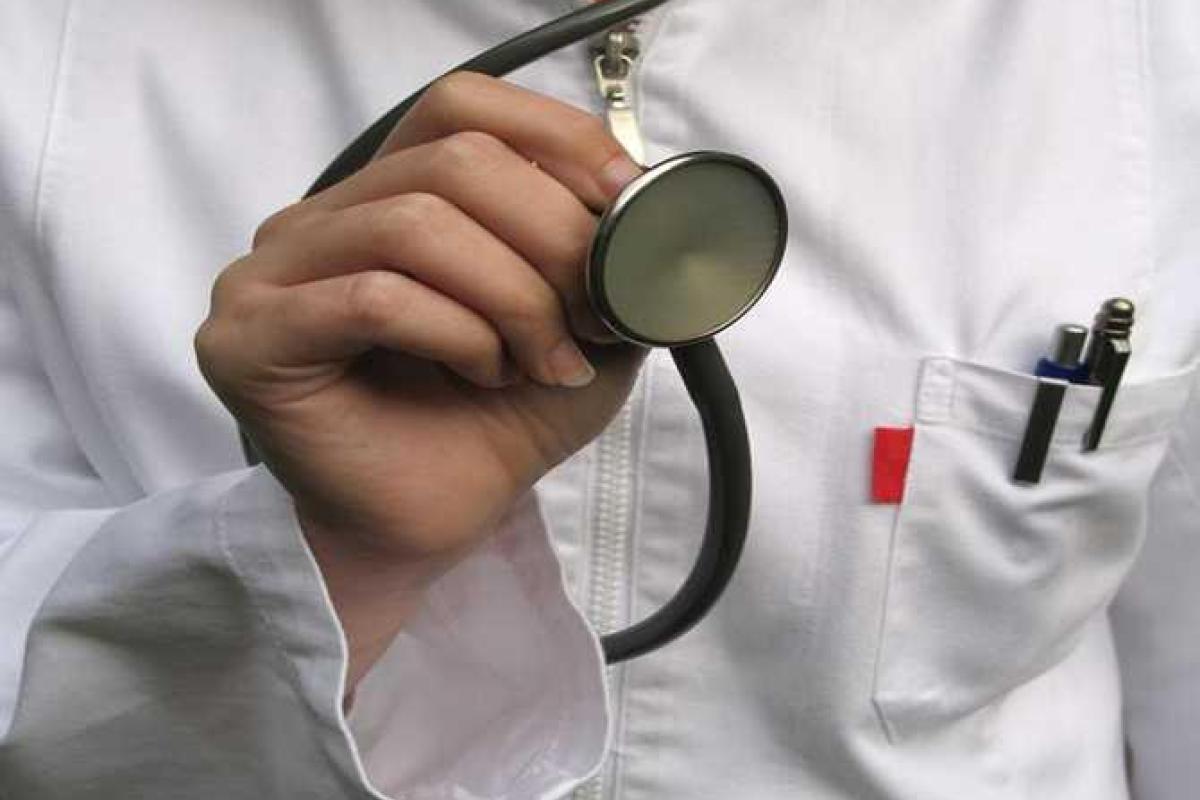 Захарченко хочет ввести в "ДНР" медицинское страхование Захарченко хочет ввести в "ДНР" медицинское страхование