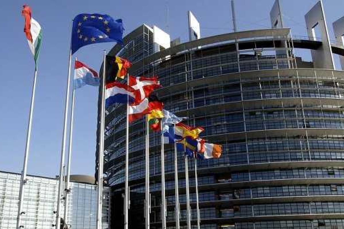 Создана следственная комиссия по делу о «панамских документах» Создана следственная комиссия по делу о «панамских документах»