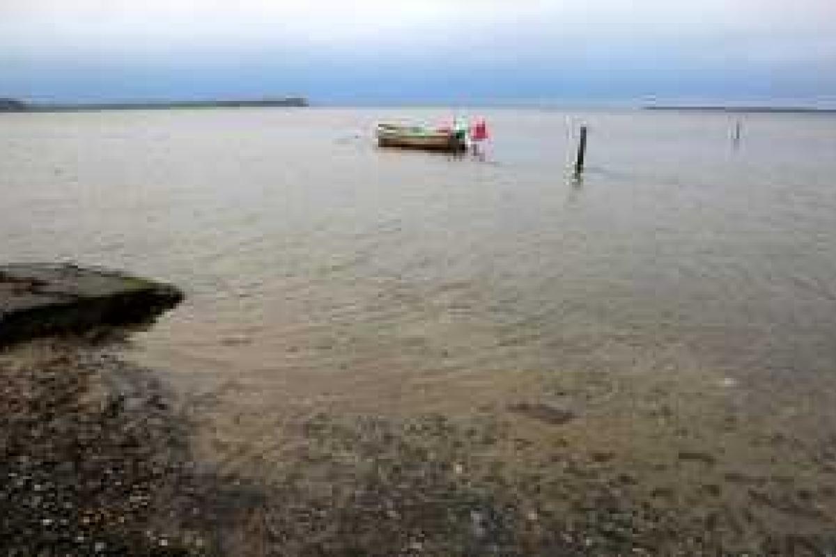 Появились шокирующие подробности трагедии в Карелии: детей заставили отправиться на озеро в шторм Появились шокирующие подробности трагедии в Карелии: детей заставили отправиться на озеро в шторм