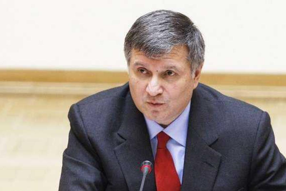 Аваков может прийти к власти силовым путем, - Лещенко Аваков может прийти к власти силовым путем, - Лещенко