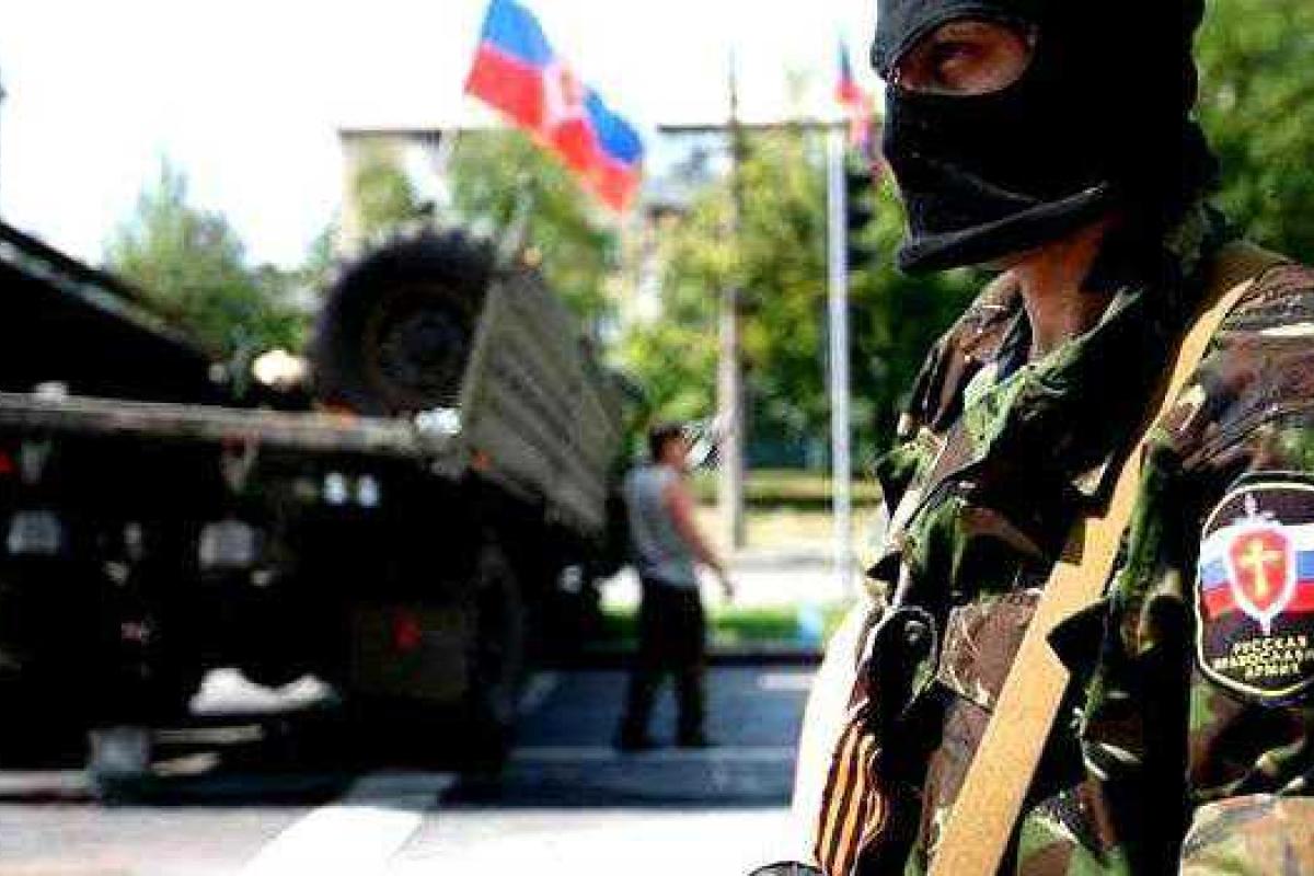 В «ЛНР» груженый КамАЗ врезался в «Урал» с боевиками: много жертв В «ЛНР» груженый КамАЗ врезался в «Урал» с боевиками: много жертв