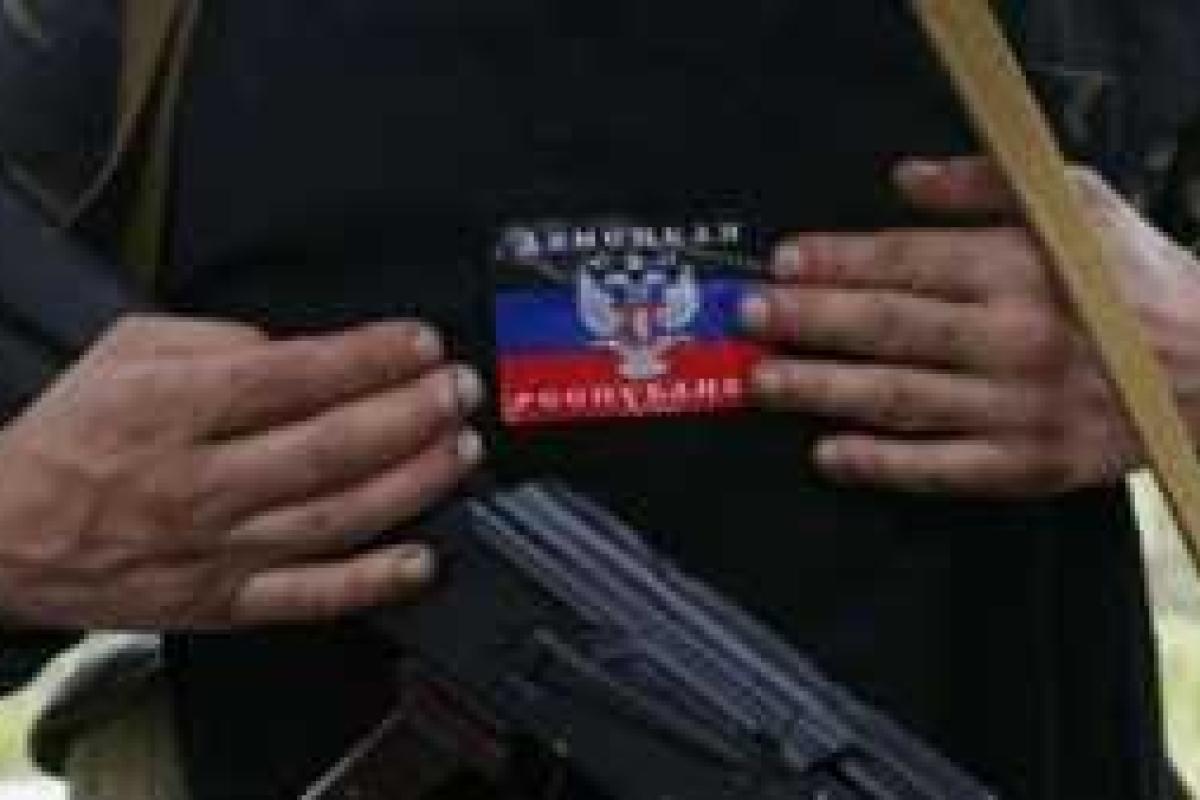 Пьянки, девки и стрельба: блогер рассказал о ежевечернем "досуге" боевиков в Енакиево