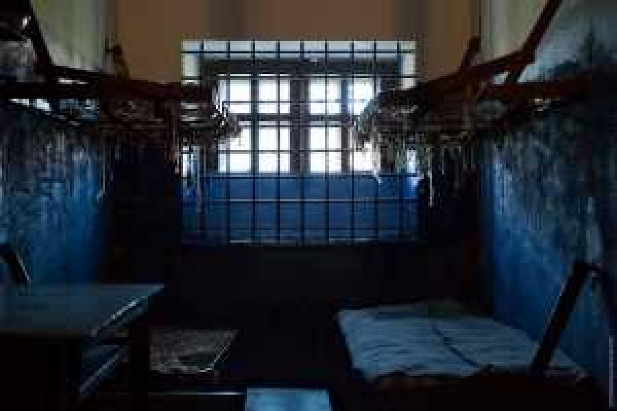 Обвиняемых в терроризме крымских татар содержат в жутких условиях Обвиняемых в терроризме крымских татар содержат в жутких условиях