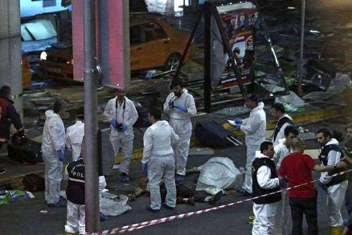 В Турции подсчитали количество погибших и раненых в терактах В Турции подсчитали количество погибших и раненых в терактах