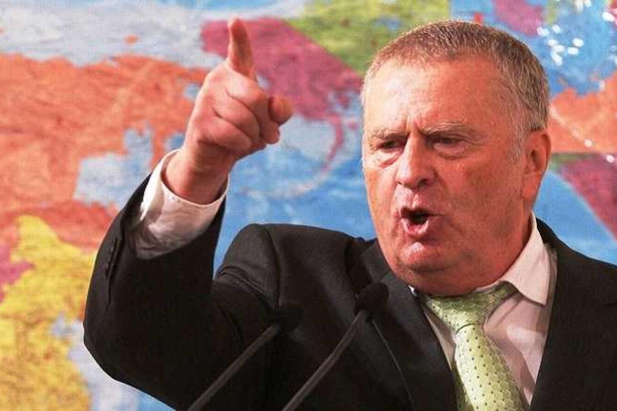 Жириновский собирается "возвращать границы СССР" Жириновский собирается "возвращать границы СССР"