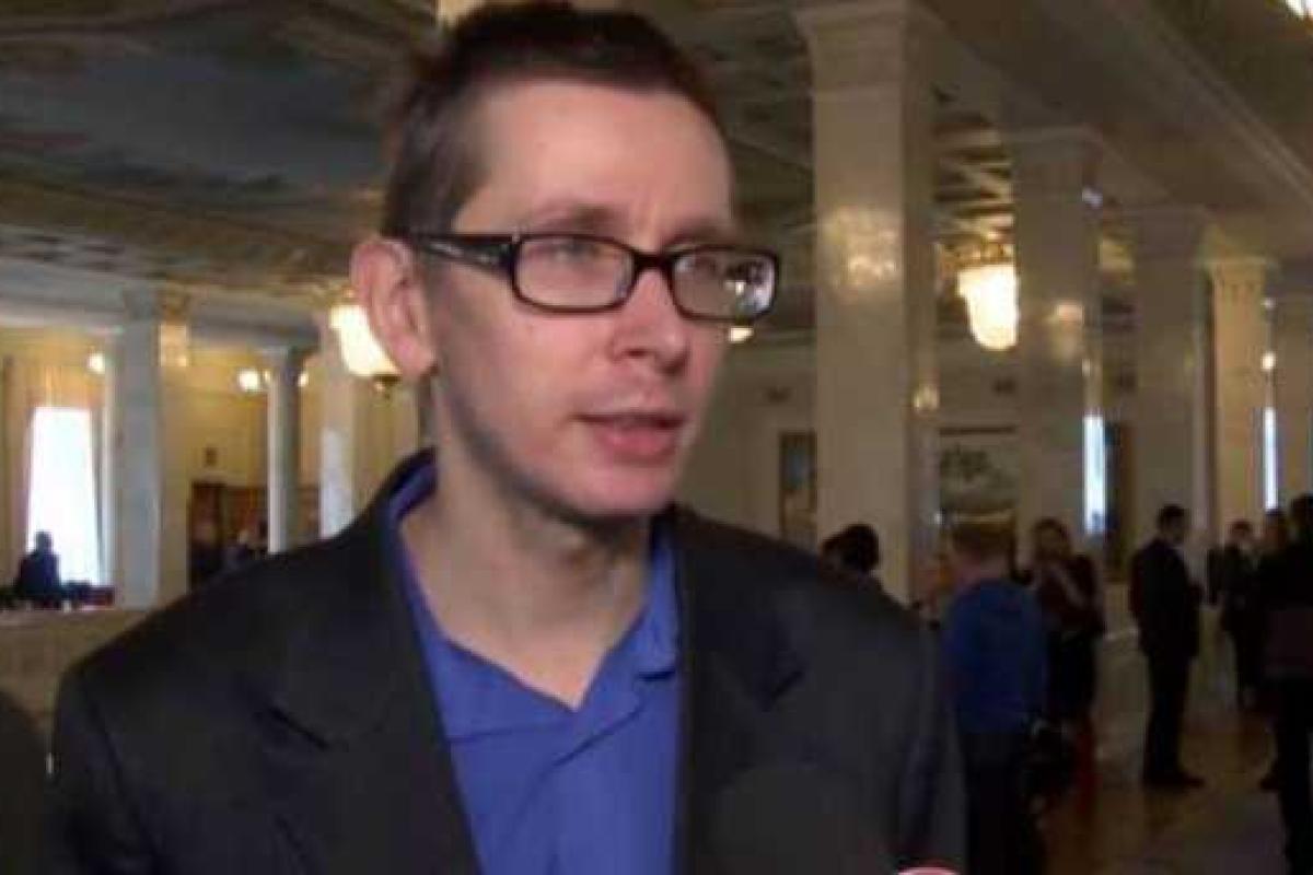 Политолог: Информационная атака на Садового осуществляется из Администрации Президента Политолог: Информационная атака на Садового осуществляется из Администрации Президента