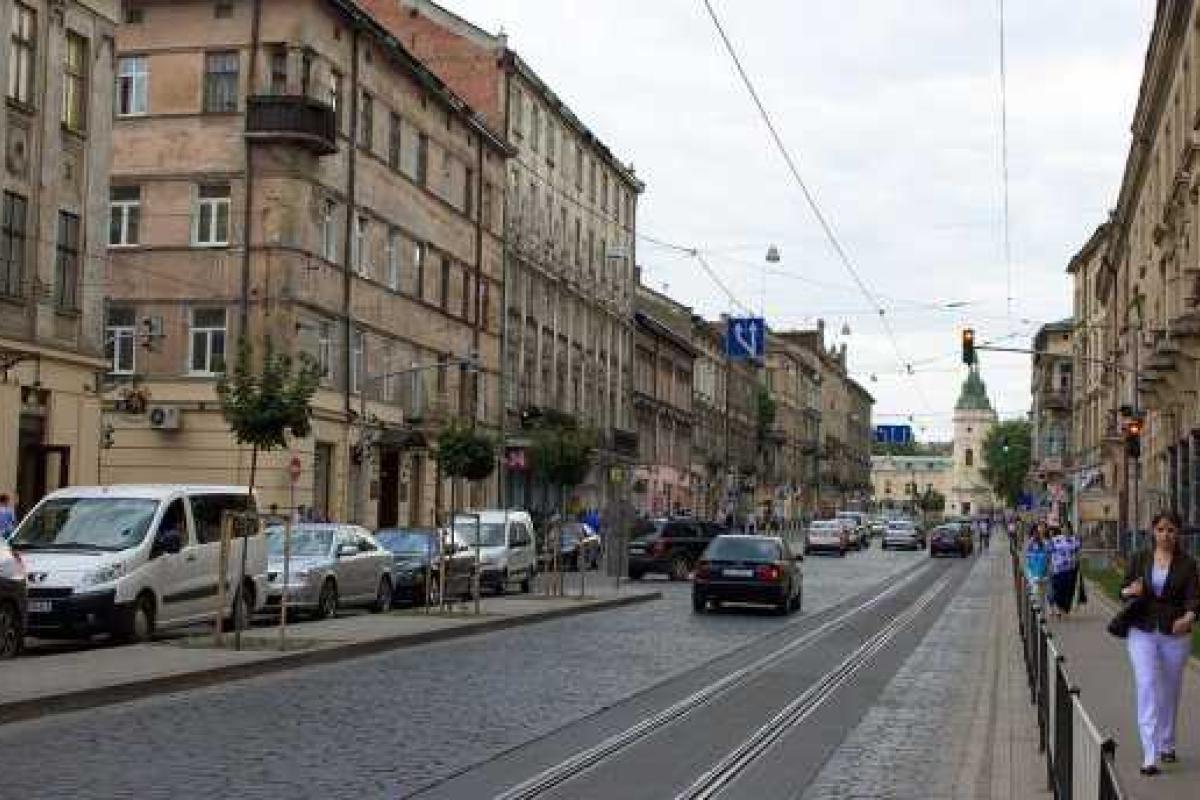 По улицам Львова гулял обнаженный мужчина По улицам Львова гулял обнаженный мужчина