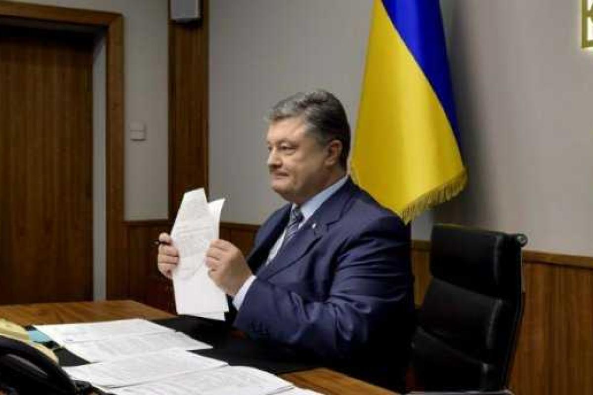 Порошенко считает, что безвизовому режиму ничего не грозит Порошенко считает, что безвизовому режиму ничего не грозит