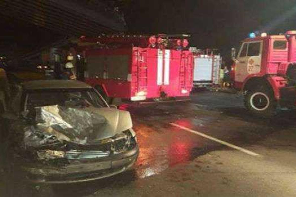 Страшное ДТП в Киеве произошло с участием посольского автомобиля Страшное ДТП в Киеве произошло с участием посольского автомобиля