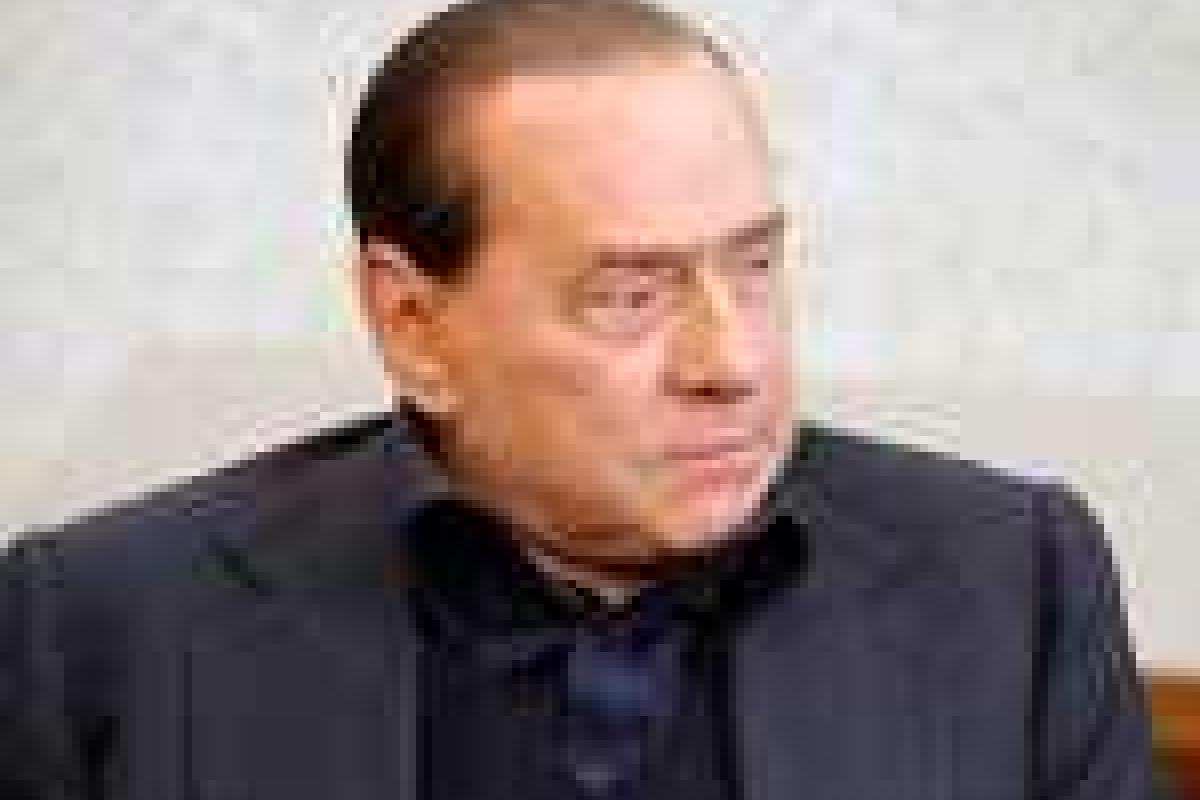 79-летнего Берлускони экстренно госпитализировали 79-летнего Берлускони экстренно госпитализировали