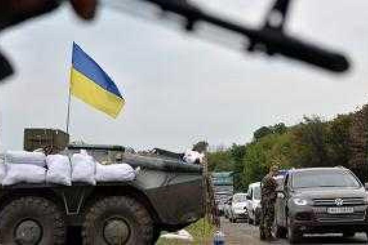 Через КПВВ «Зайцево» в оккупированную зону Донбасса проехали фуры с гумпомощью