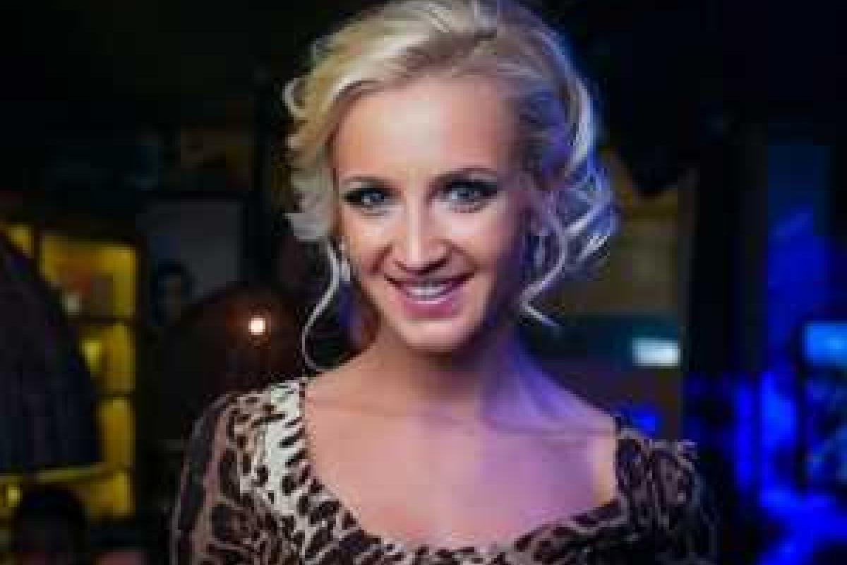 Фанаты раскритиковали фото Ольги Бузовой: "В смысле без макияжа? Не смешите"