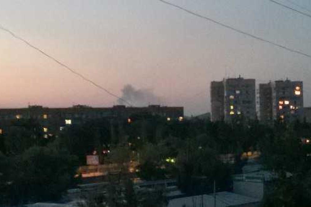 Под Донецком горит боевая техника, - соцсети