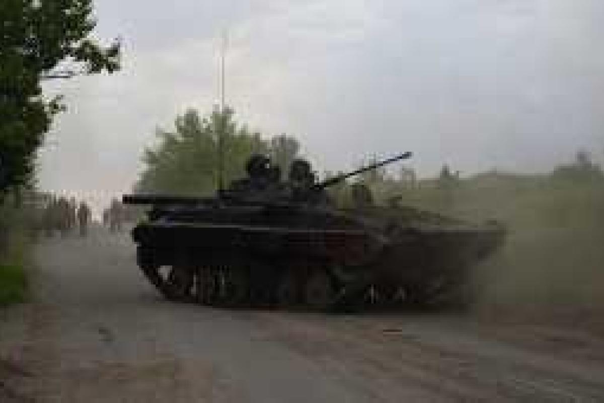 Под Марьинкой прошел бой: у боевиков потери, уничтожена вражеская БМП