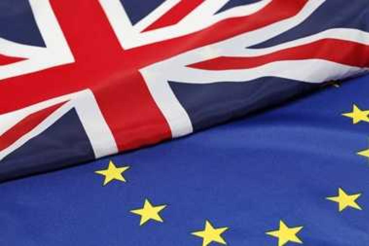 Журналист: Сегодня судьба Европы - на весах случая или провидения Журналист: Сегодня судьба Европы - на весах случая или провидения