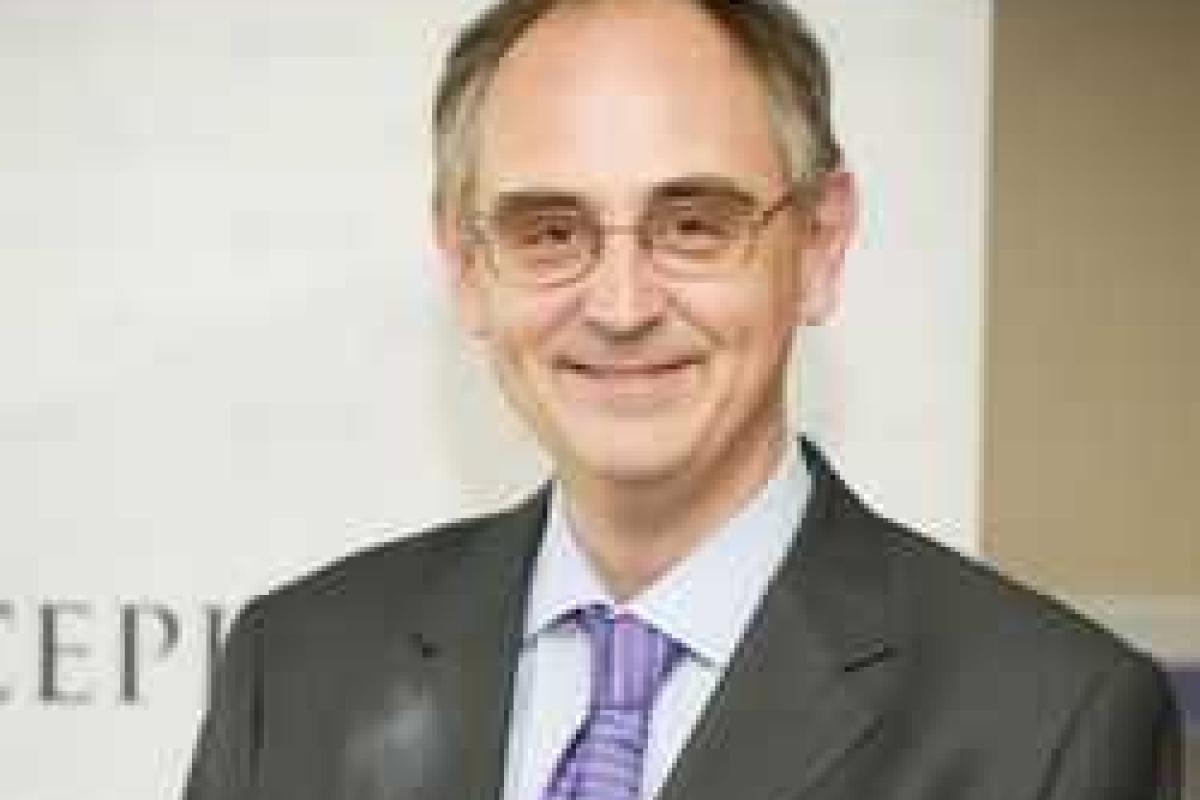 Украина может спасти Запад, а не он ее, – Эдвард Лукас Украина может спасти Запад, а не он ее, – Эдвард Лукас