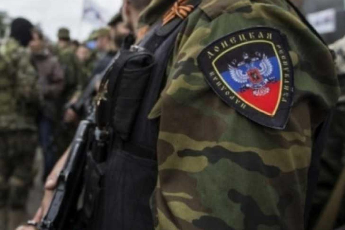 РФ продолжает поставлять вооружение боевикам на территорию Донбасса РФ продолжает поставлять вооружение боевикам на территорию Донбасса