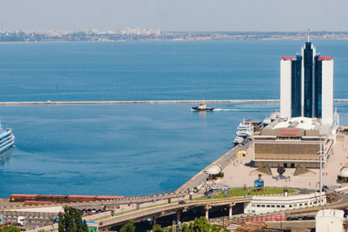 Жителям Одессы запретили купаться в море Жителям Одессы запретили купаться в море