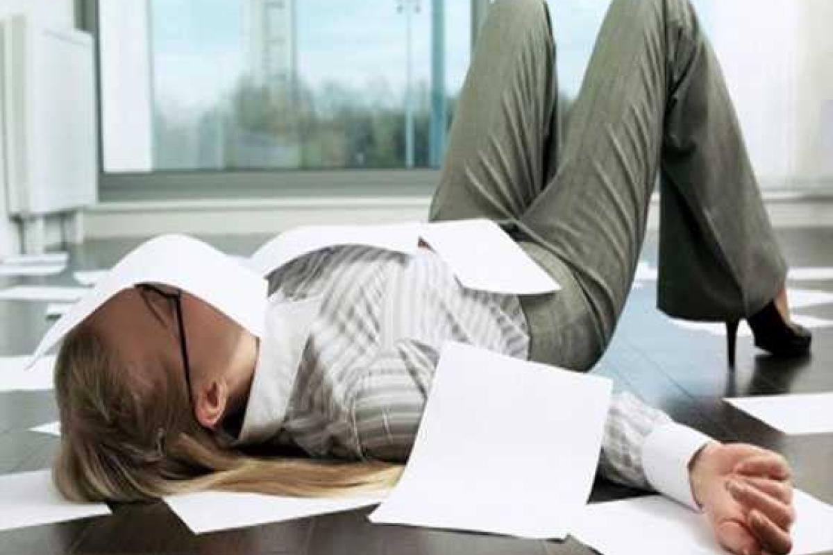 Медики бьют тревогу: Трудоголизм приводит к опасным заболеваниям