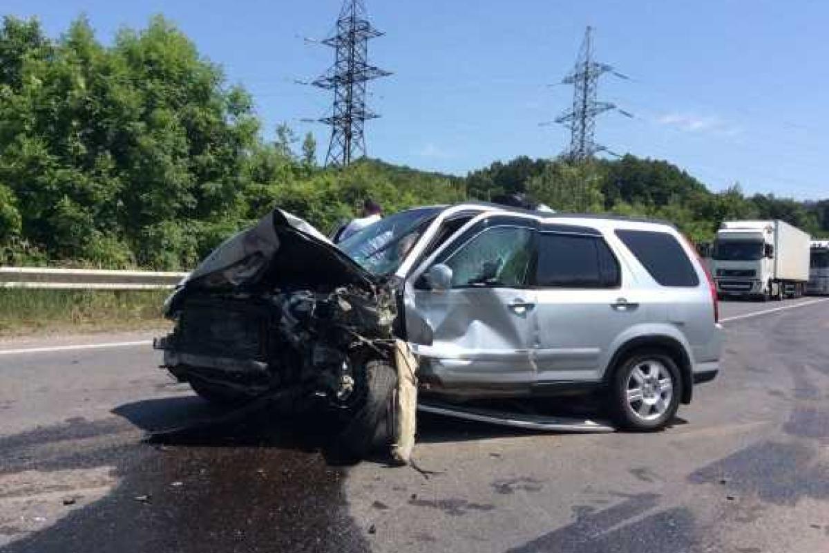 Жуткое ДТП на Закарпатье: 2 человека погибли страшной смертью Жуткое ДТП на Закарпатье: 2 человека погибли страшной смертью